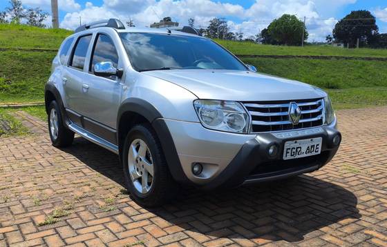 RENAULT DUSTER 2.0 DYNAMIQUE 4X2 16V FLEX 4P AUTOMÁTICO